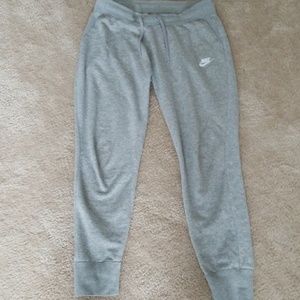Nike jogging pants woman